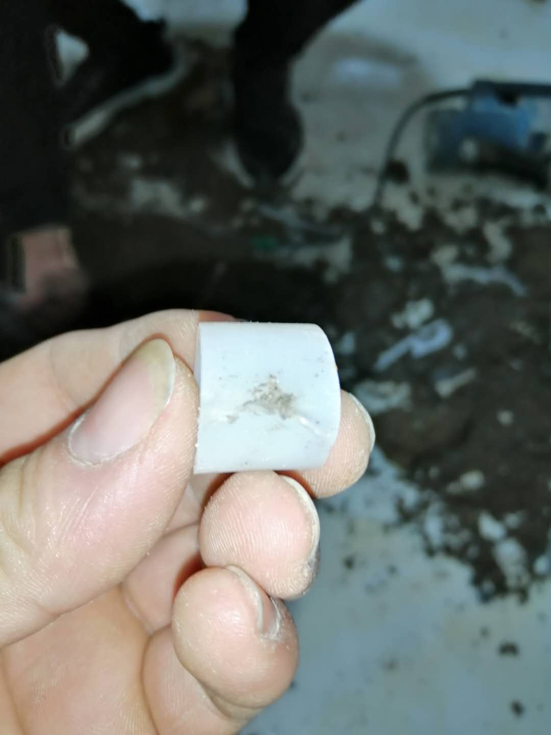 嵩明家里地暖漏水了怎么办？